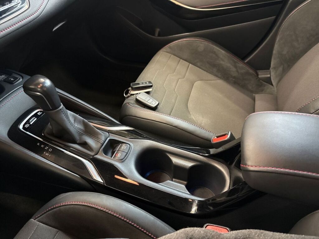 Toyota Corolla 2021 Valkoinen