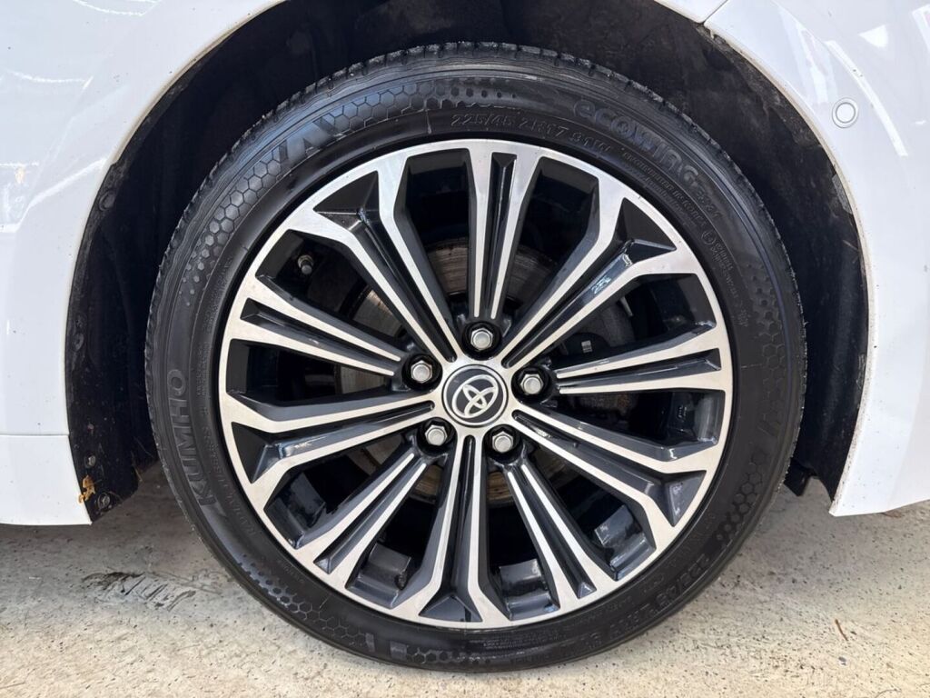 Toyota Corolla 2021 Valkoinen