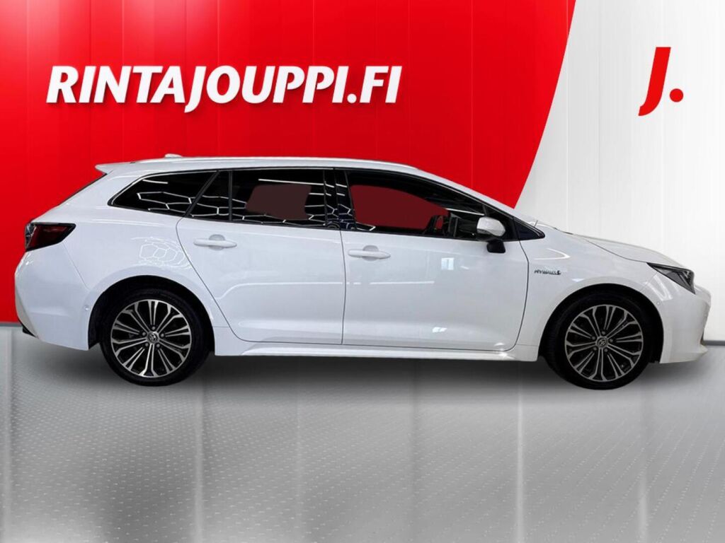 Toyota Corolla 2021 Valkoinen