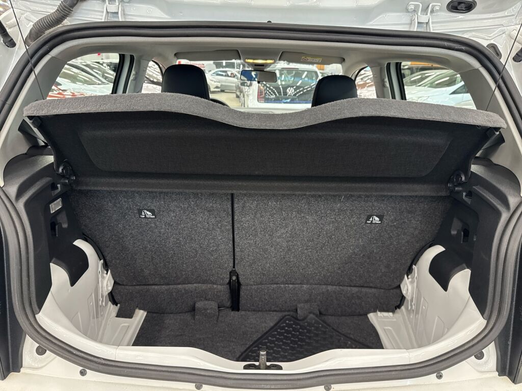 Volkswagen up! 2021 Valkoinen