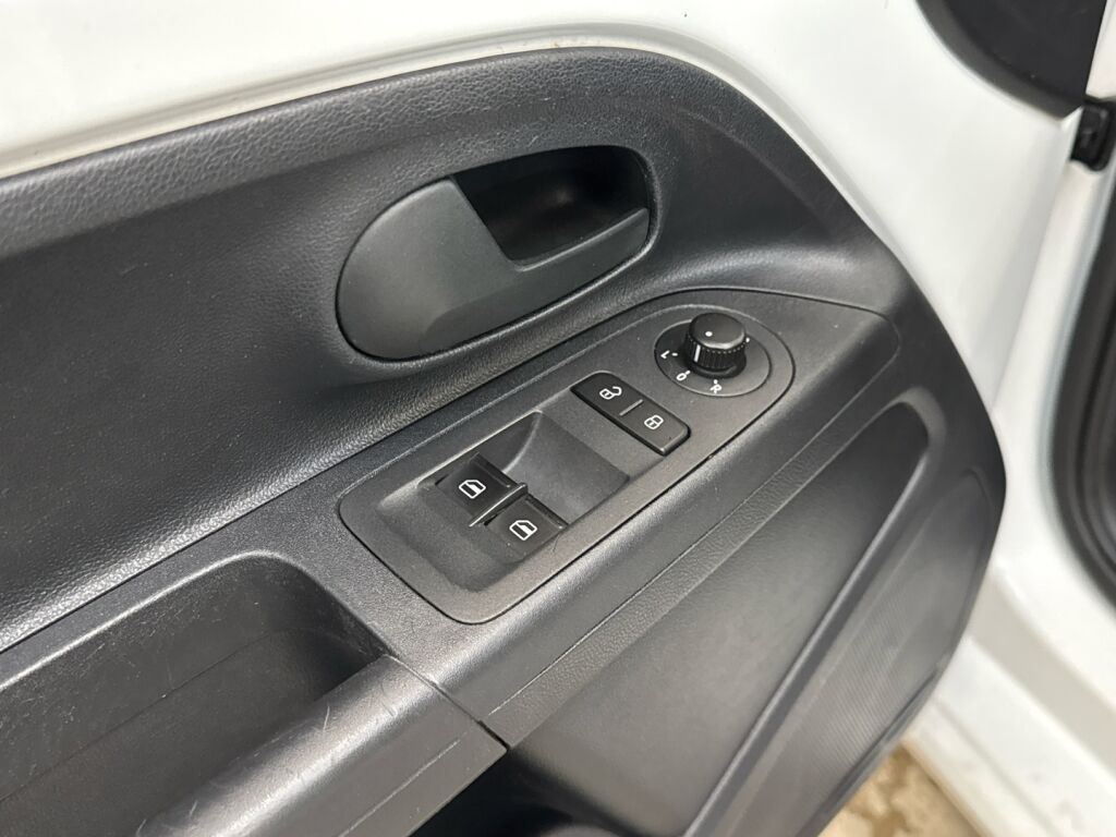 Volkswagen up! 2021 Valkoinen