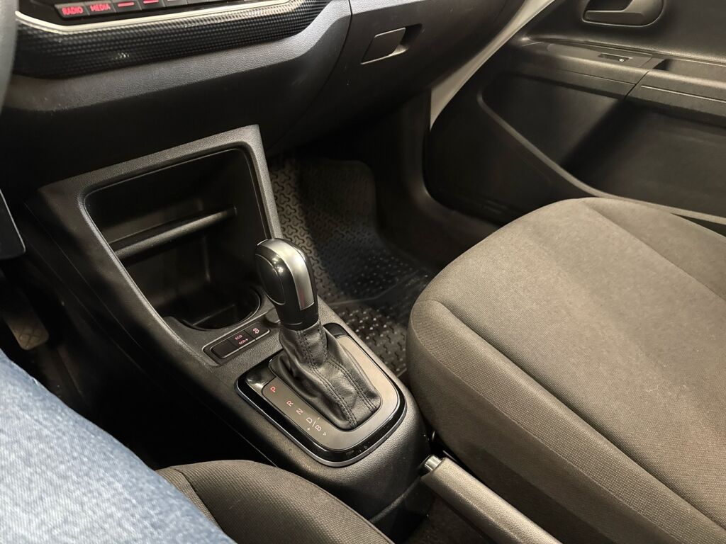 Volkswagen up! 2021 Valkoinen