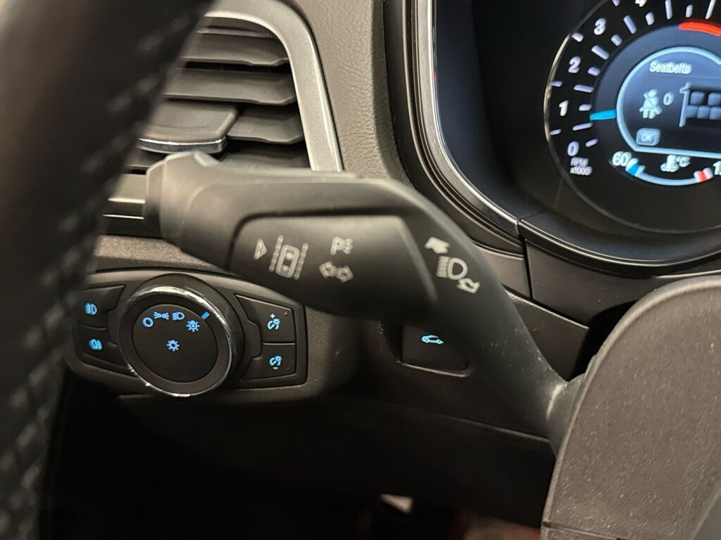 Ford Mondeo 2018 Valkoinen