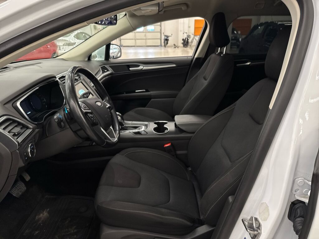 Ford Mondeo 2018 Valkoinen
