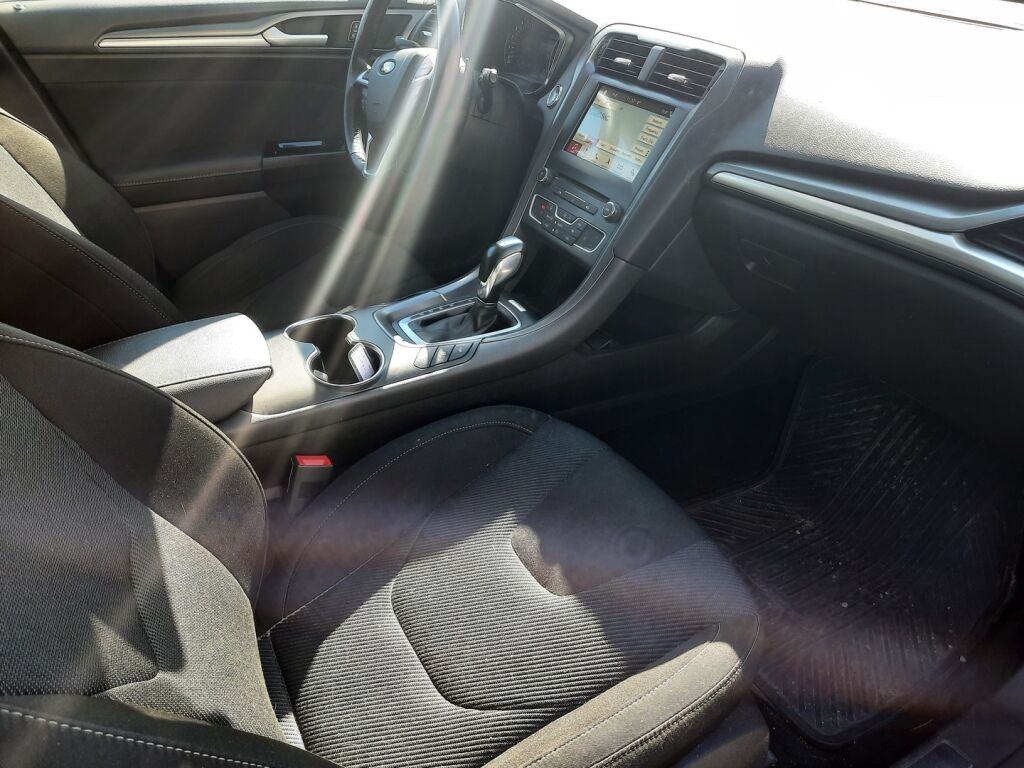 Ford Mondeo 2018 Valkoinen