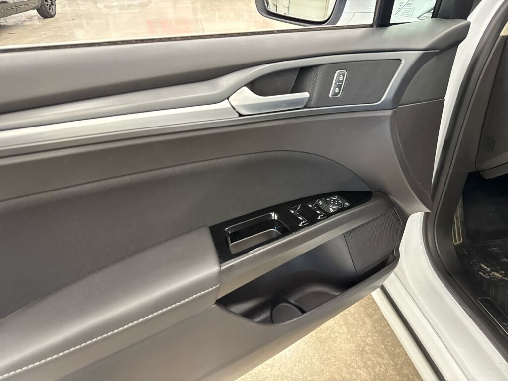 Ford Mondeo 2018 Valkoinen