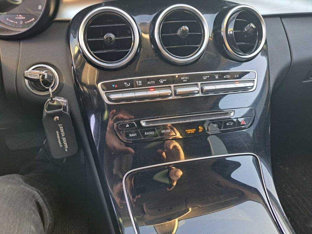 Mercedes-Benz C 2016 Harmaa