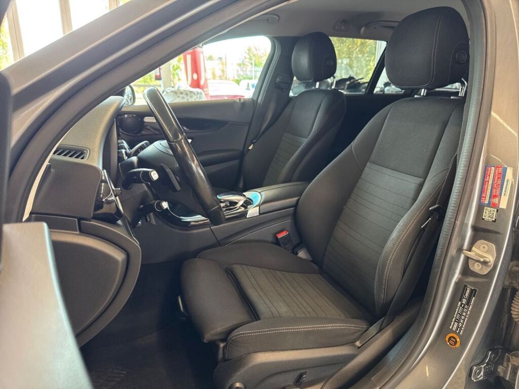 Mercedes-Benz C 2016 Harmaa