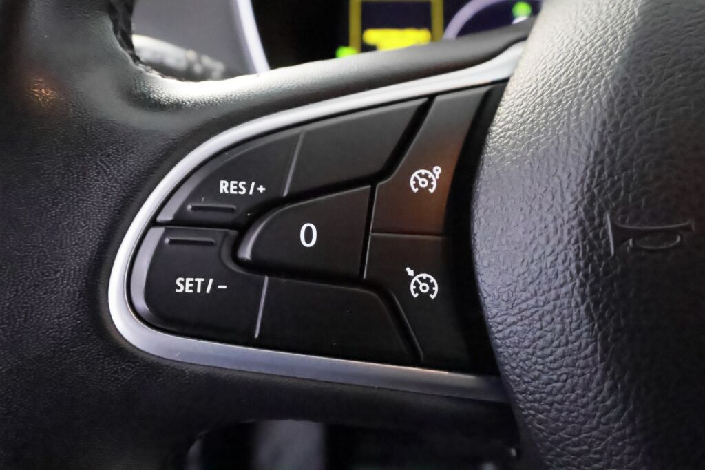 Renault Megane 2021 Valkoinen