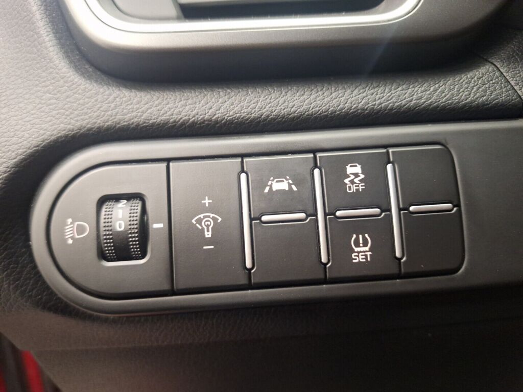 Kia Ceed 2021 Punainen