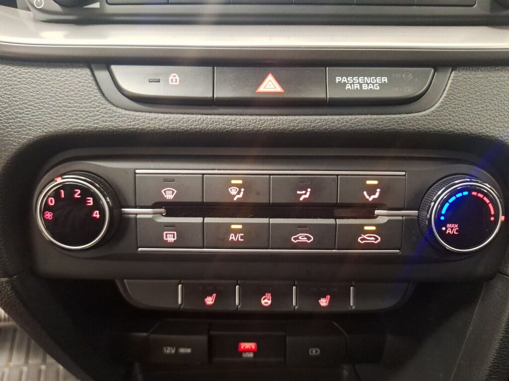 Kia Ceed 2021 Punainen