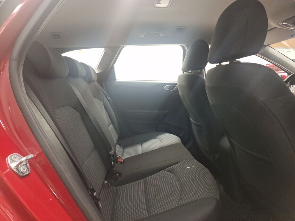 Kia Ceed 2021 Punainen
