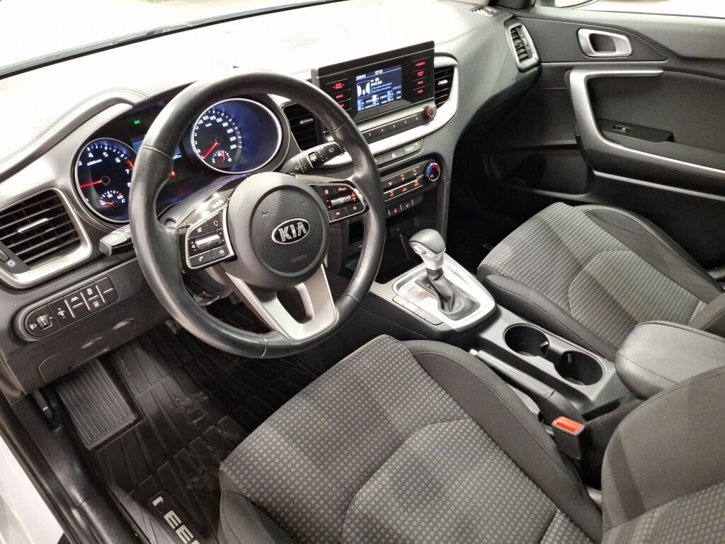 Kia Ceed 2021 Valkoinen