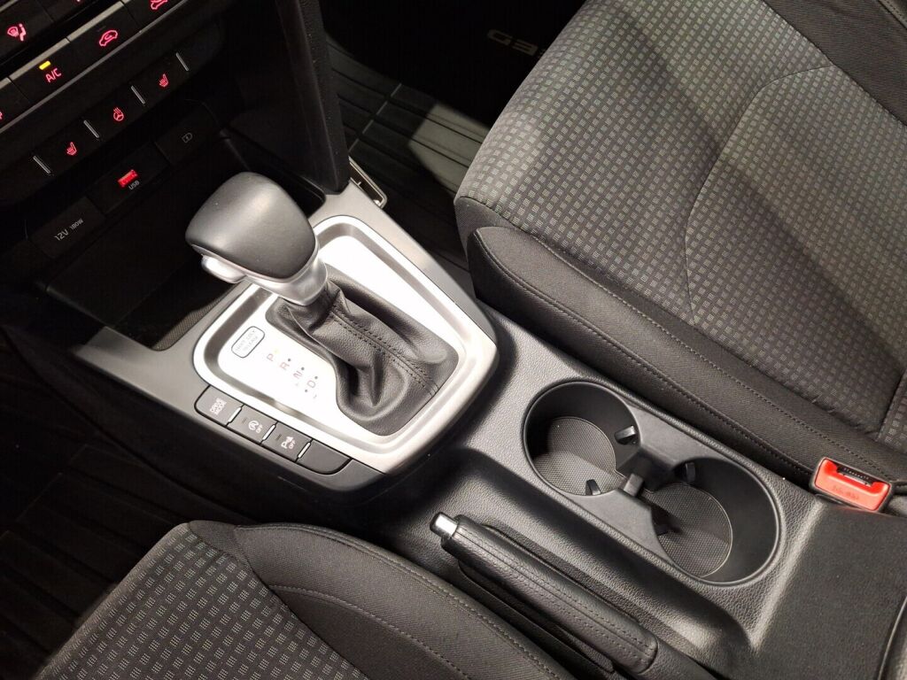 Kia Ceed 2021 Valkoinen