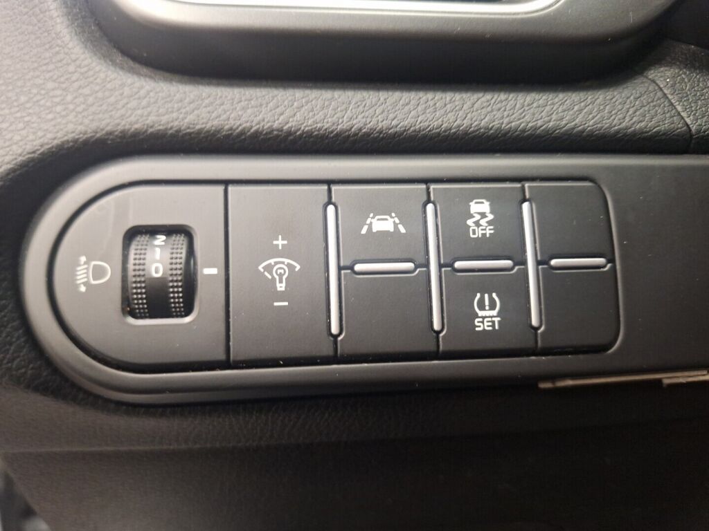 Kia Ceed 2021 Valkoinen