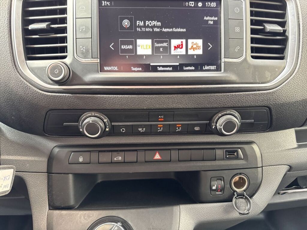 Opel Vivaro 2021 Musta