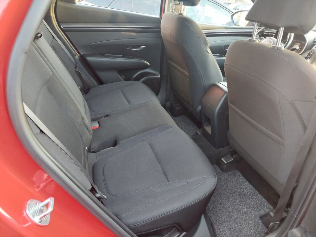 Hyundai Tucson 2021 Punainen