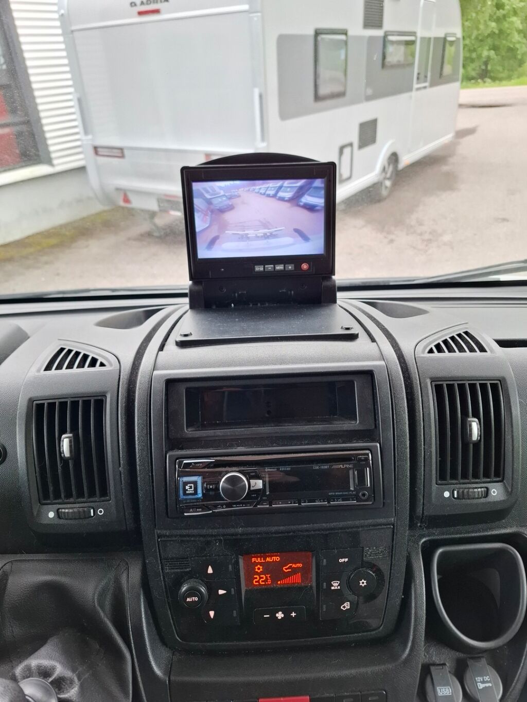 LMC A 694 2017 Valkoinen