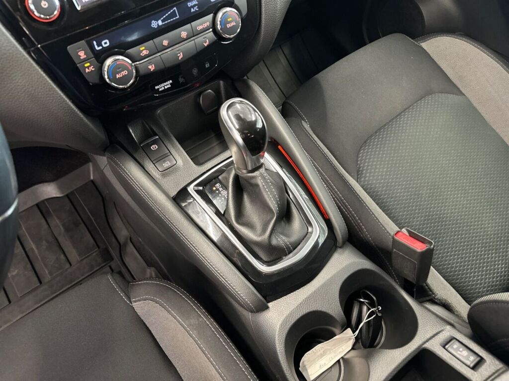 Nissan Qashqai 2021 Sininen