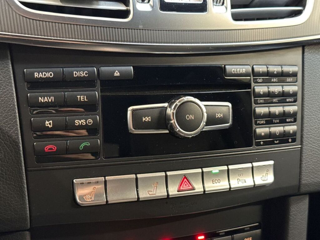 Mercedes-Benz E 2013 Musta