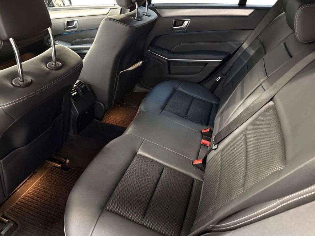 Mercedes-Benz E 2013 Musta