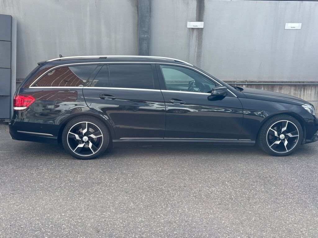 Mercedes-Benz E 2013 Musta