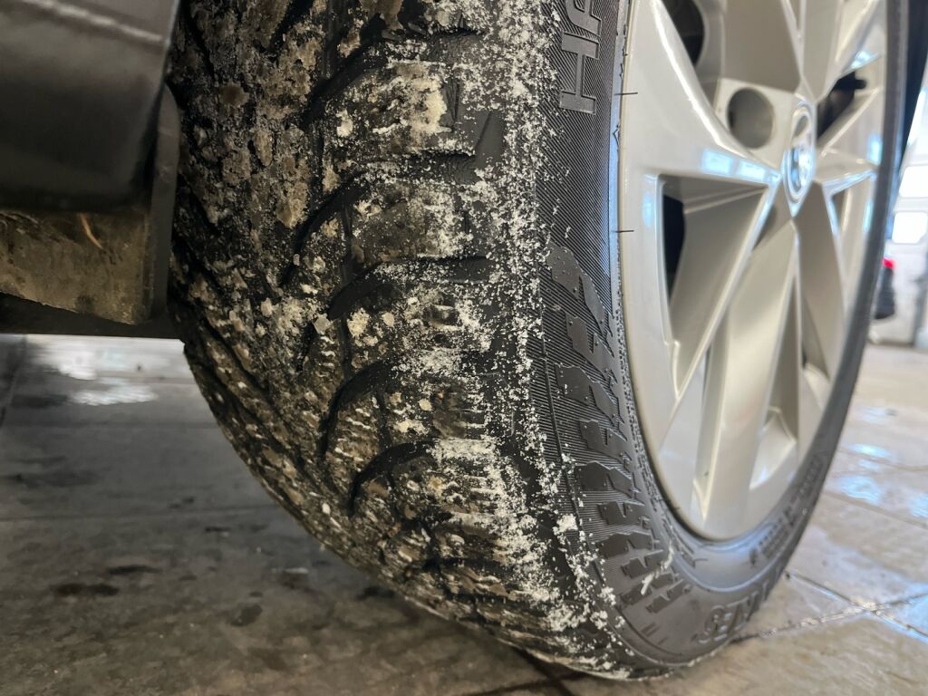 Skoda Octavia 2021 Musta