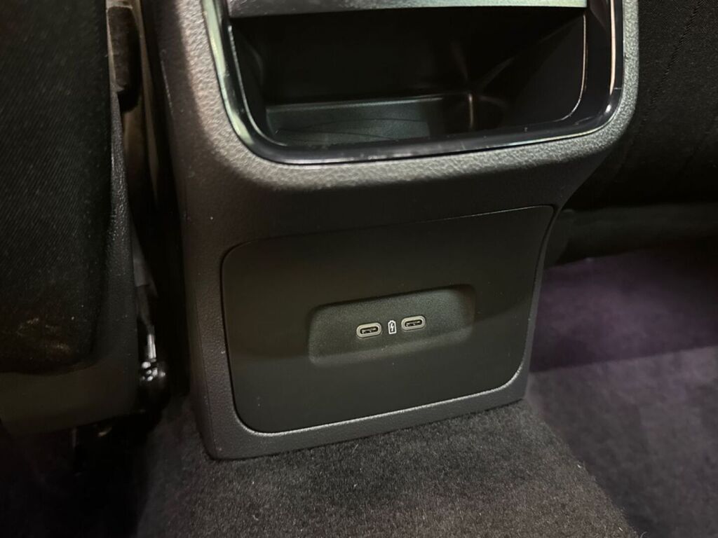 Skoda Octavia 2021 Sininen