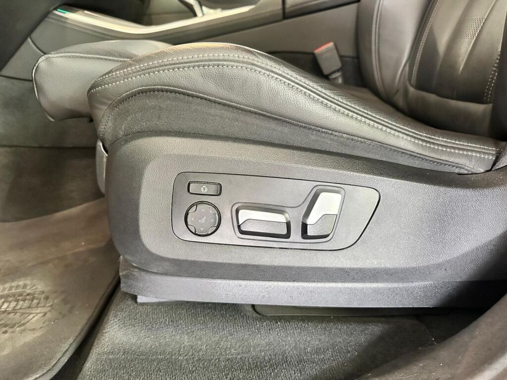 BMW X5 2021 Musta