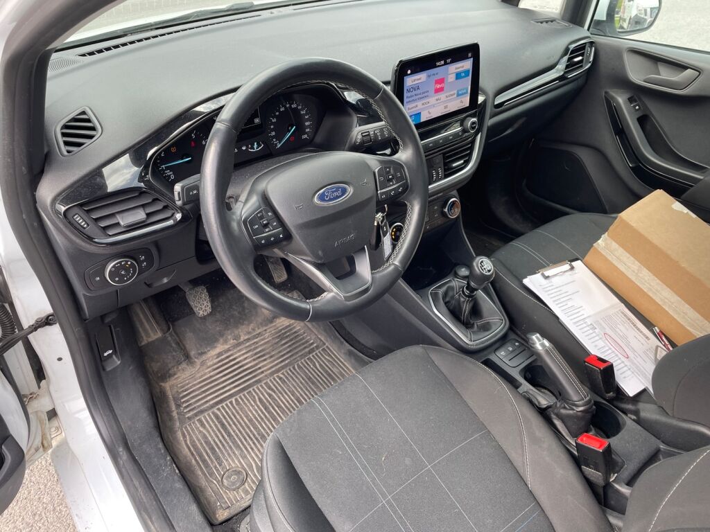 Ford Fiesta 2021 Valkoinen