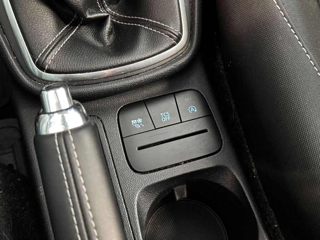 Ford Fiesta 2021 Valkoinen
