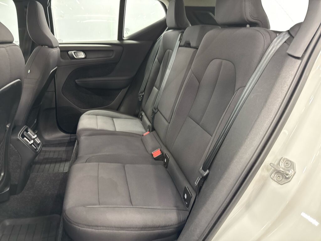 Volvo XC40 2021 Valkoinen