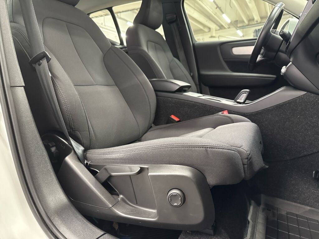 Volvo XC40 2021 Valkoinen