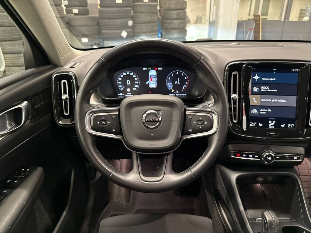 Volvo XC40 2021 Valkoinen