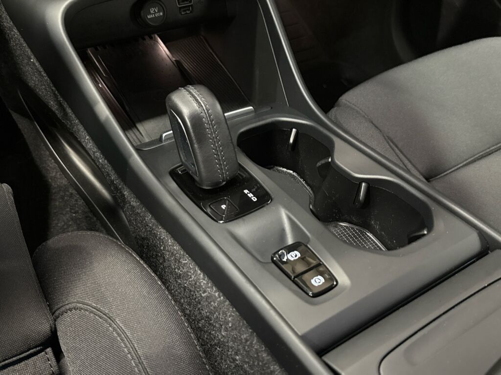 Volvo XC40 2021 Valkoinen