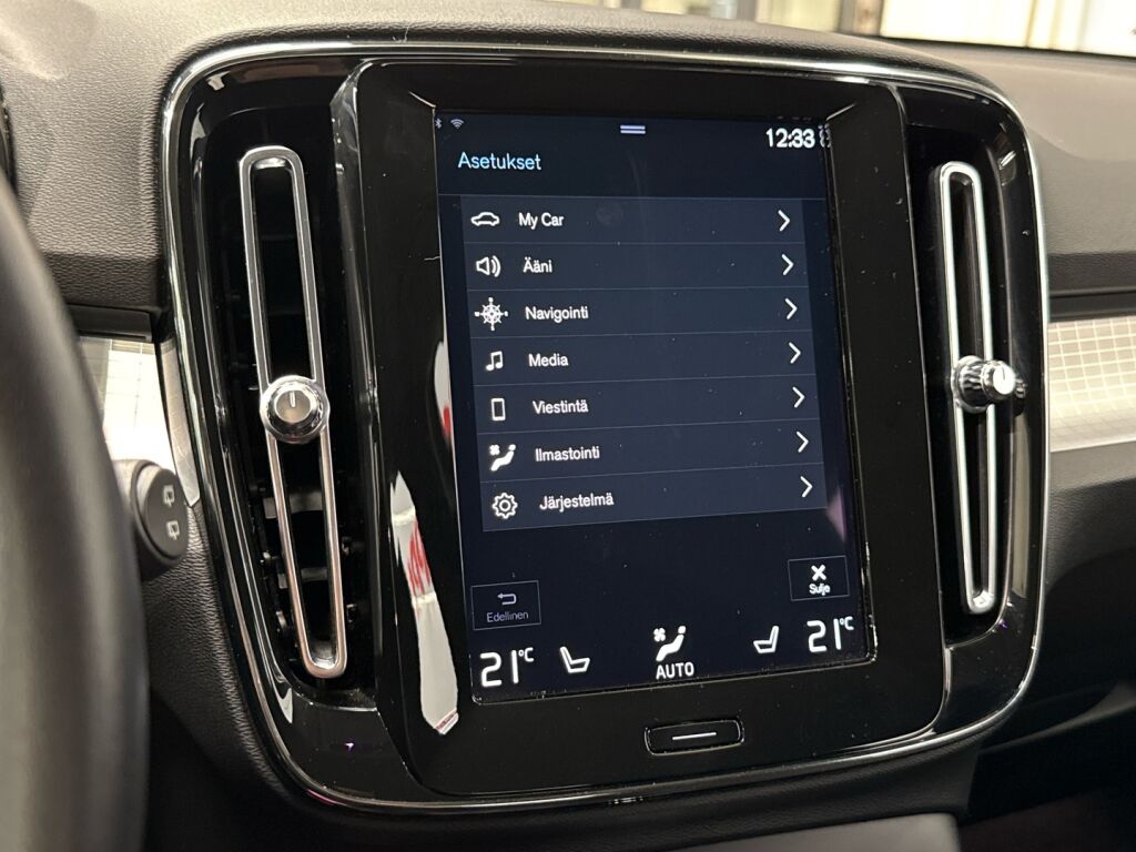 Volvo XC40 2021 Valkoinen