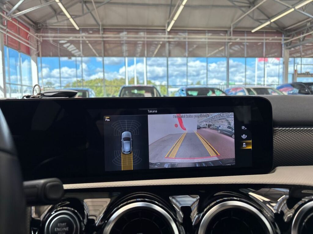 Mercedes-Benz A 2021 Musta