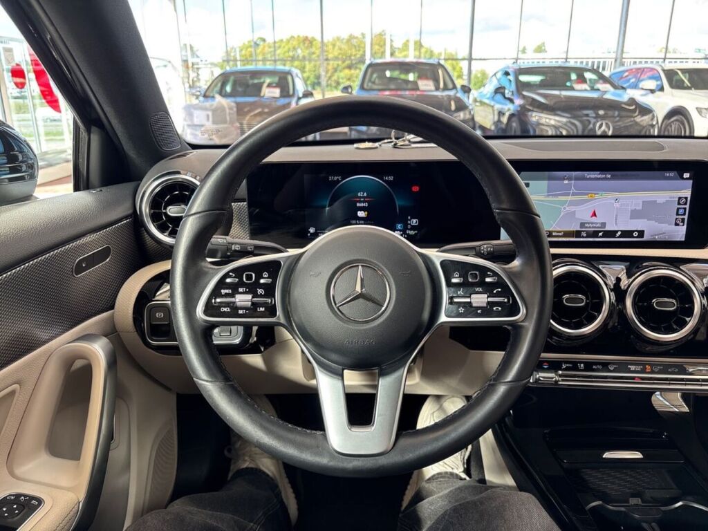 Mercedes-Benz A 2021 Musta