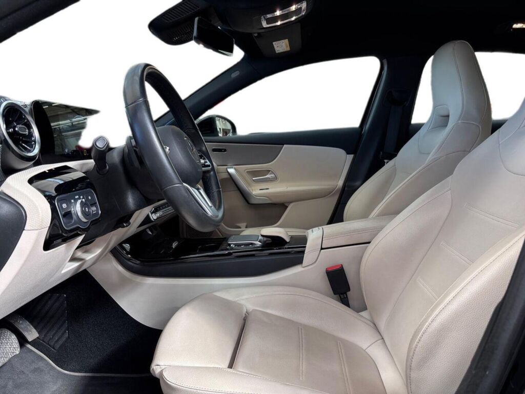 Mercedes-Benz A 2021 Musta