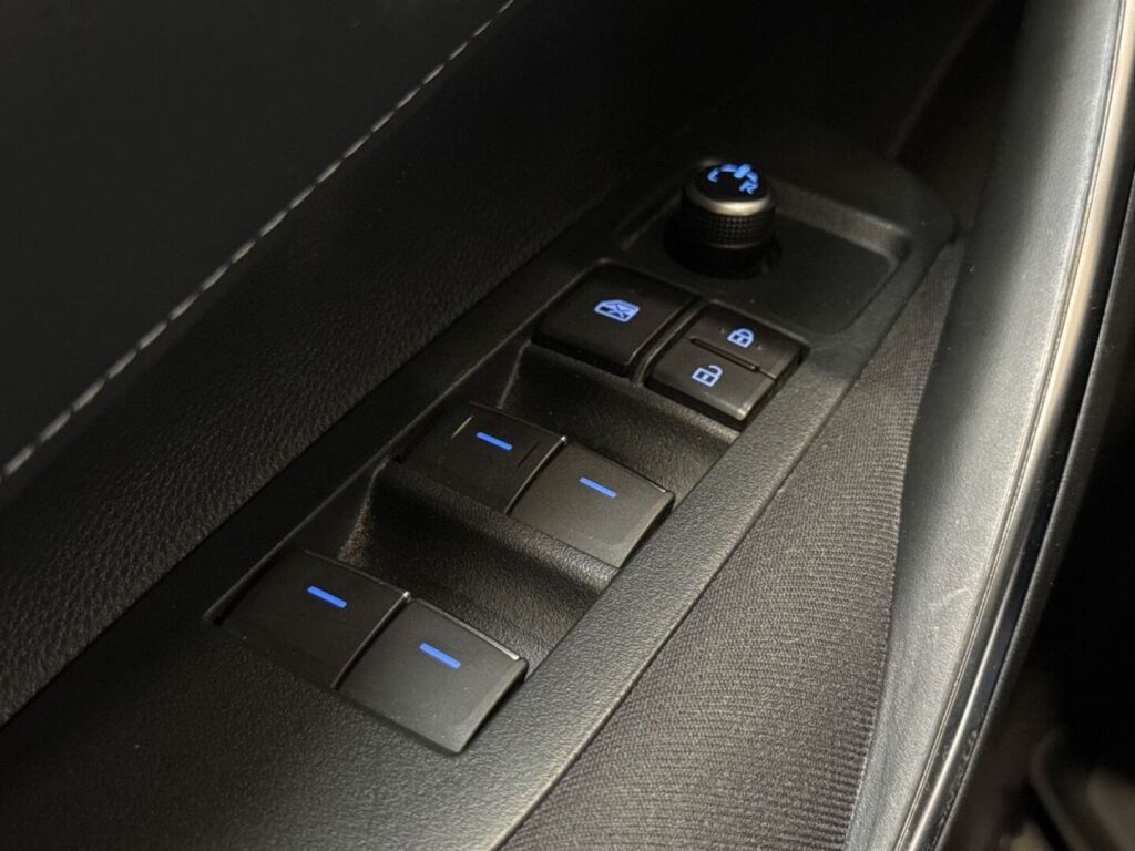 Toyota Corolla 2021 Ruskea (beige)