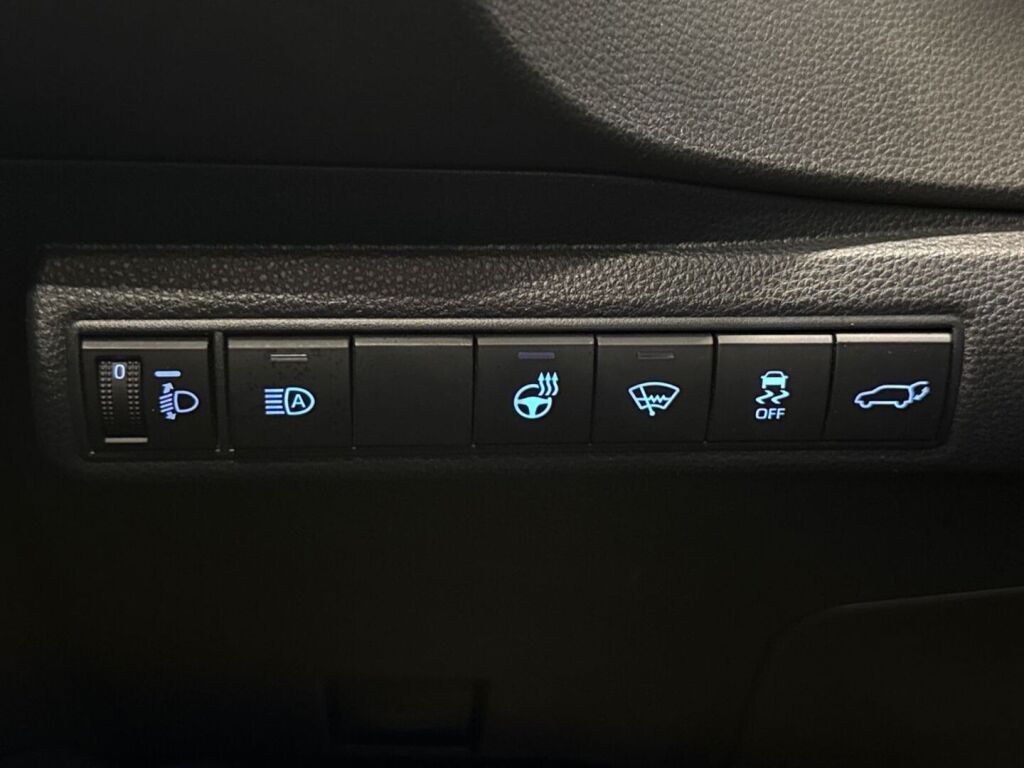 Toyota Corolla 2021 Ruskea (beige)