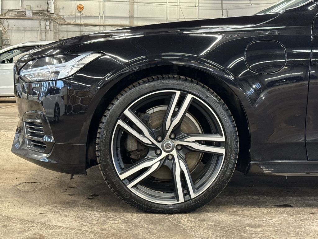 Volvo S90 2019 Musta