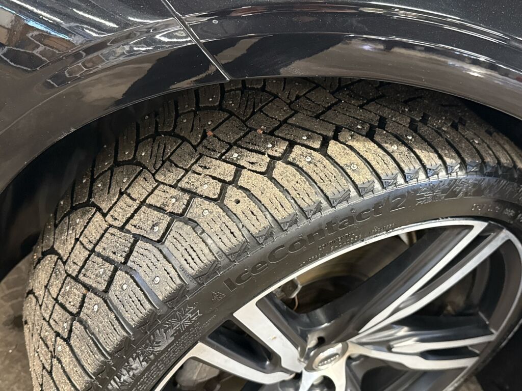 Volvo S90 2019 Musta