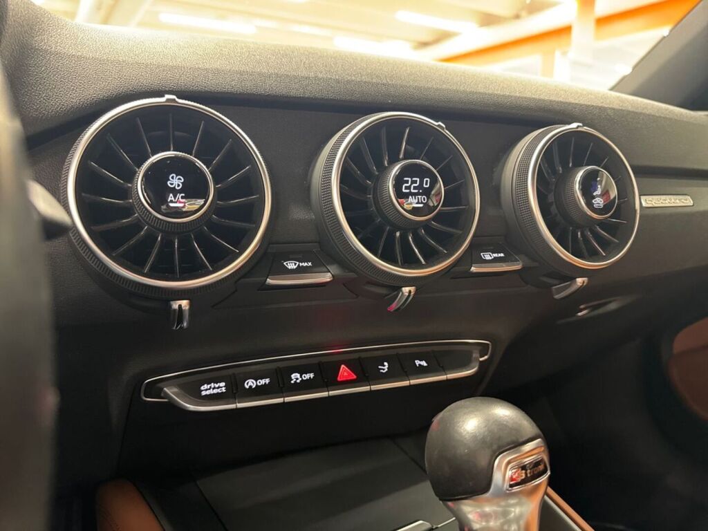 Audi TT 2015 Harmaa