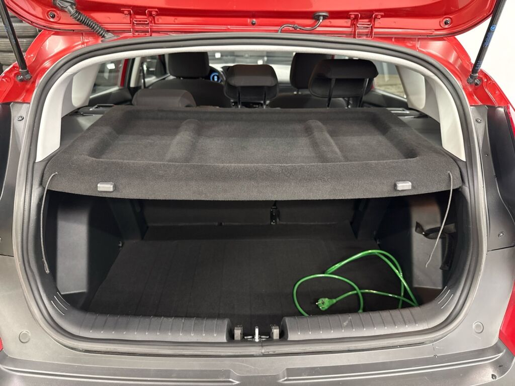 Hyundai Bayon 2022 Punainen