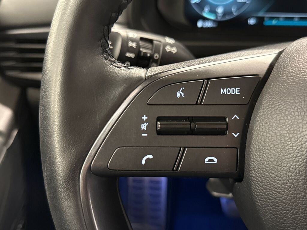 Hyundai Bayon 2022 Punainen