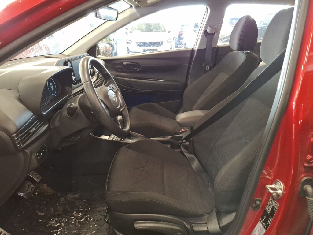 Hyundai Bayon 2022 Punainen