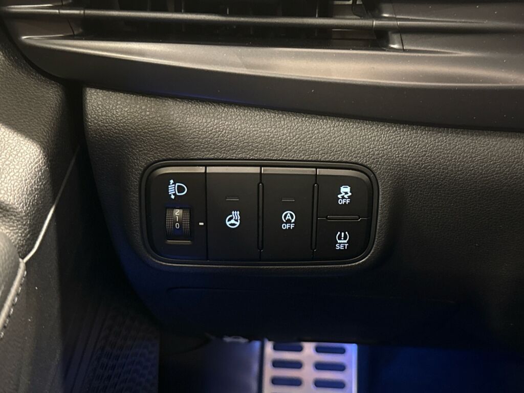 Hyundai Bayon 2022 Punainen