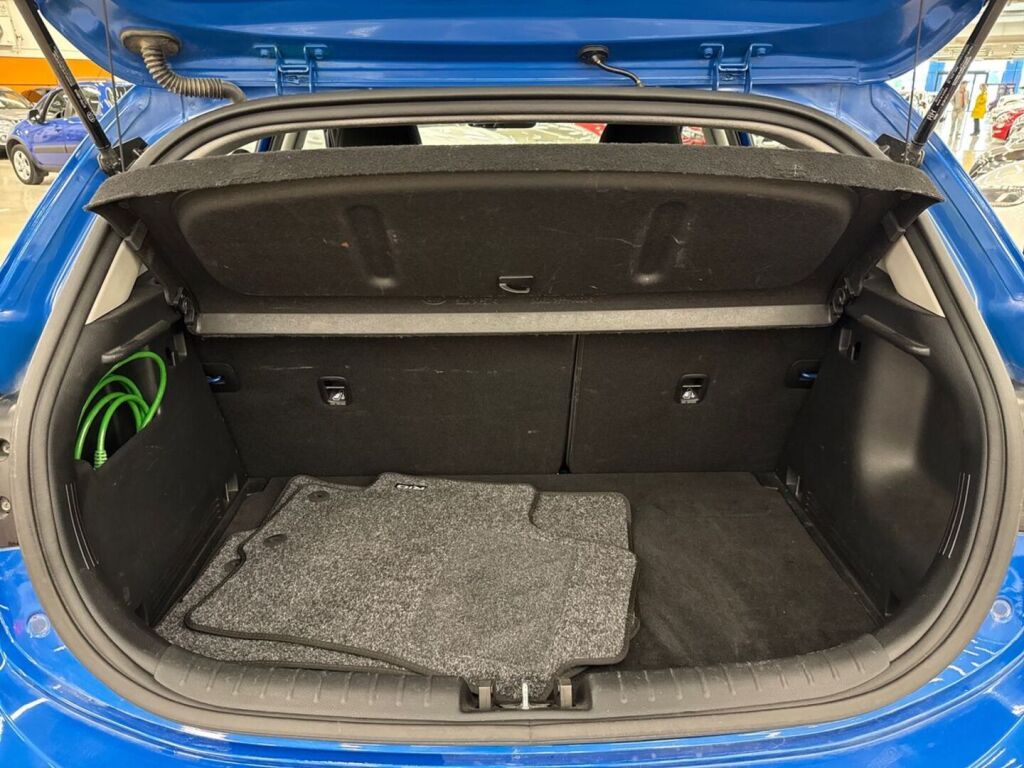 Kia Rio 2021 Sininen