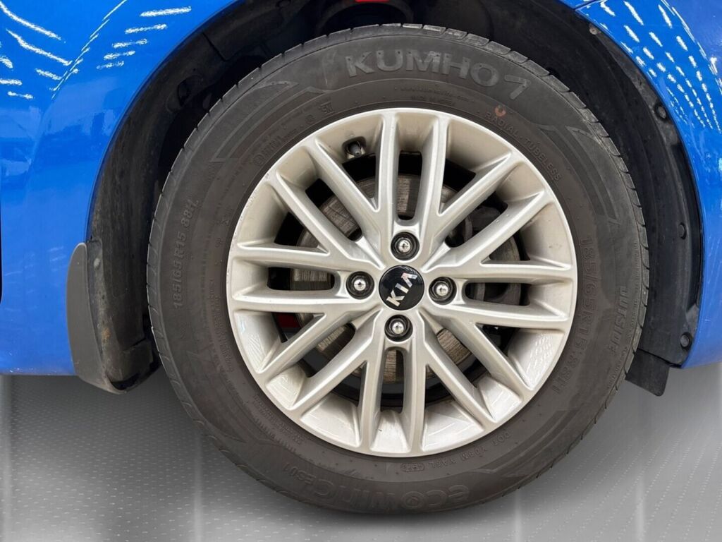 Kia Rio 2021 Sininen